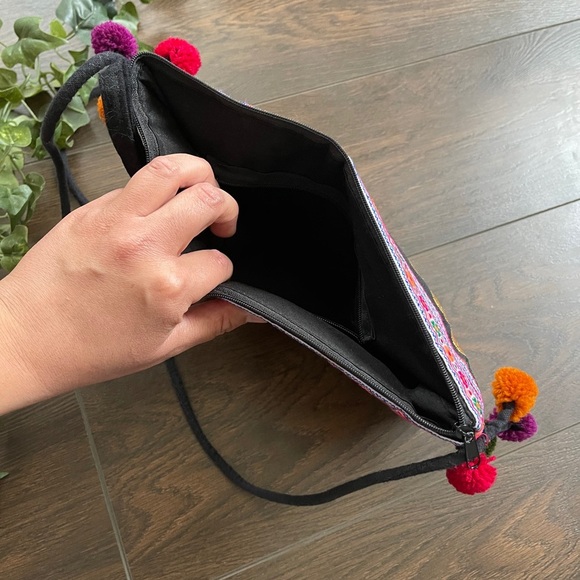 Embroidered bag from Thailand - Picture 6 of 6